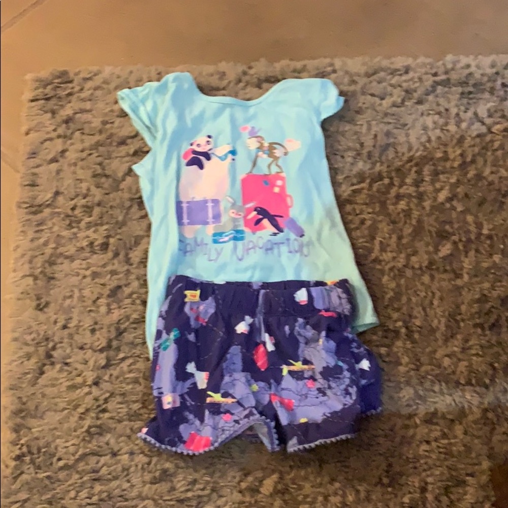 Girls Pajamas Set Size M (7-8)